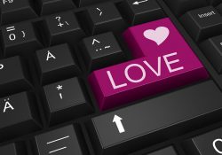 Dating online: com'è cambiata la ricerca dell'amore negli anni